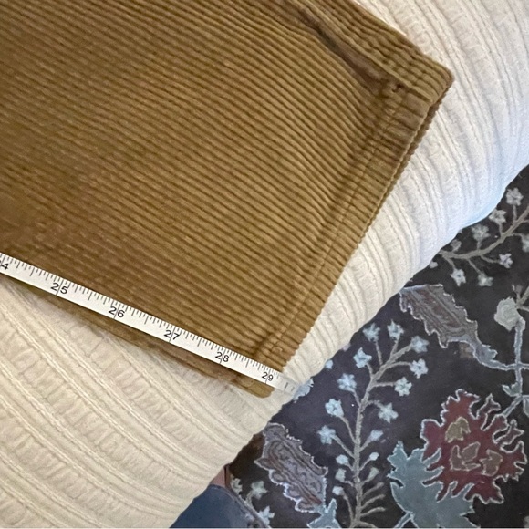 Levi's Women’s Corduroy Tan Straight Leg Pants Size 29 - Picture 5 of 9